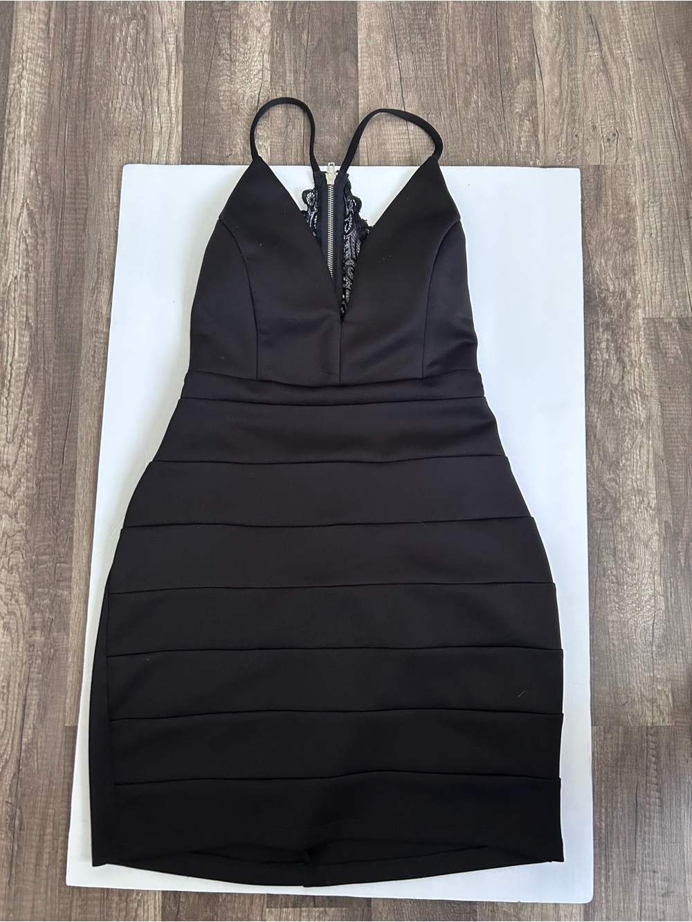 Emerald Sundae Black Lace Bodycon Mini Dress — Size Large